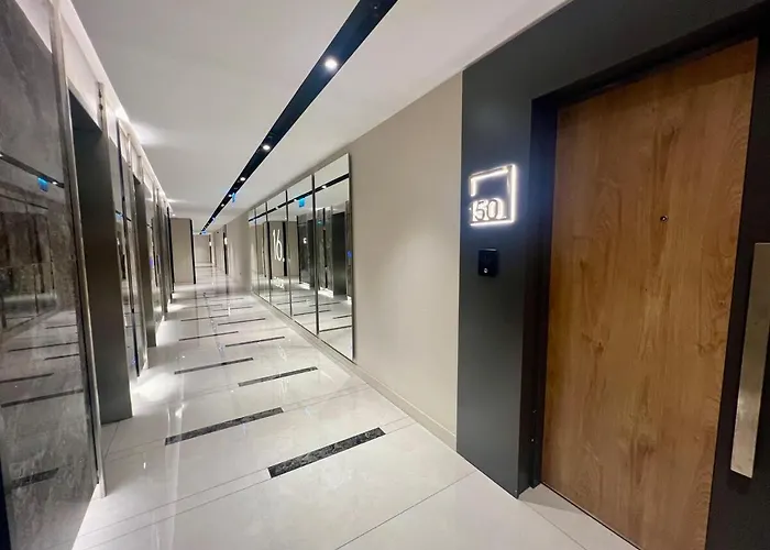 Panoramic Penthouse In Diamond Of * スコピエ